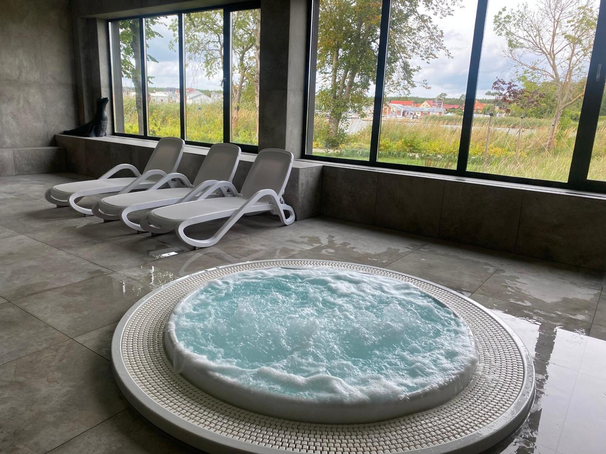 Red Bridge Resort - Apartament & Spa Dziwnów Extérieur photo
